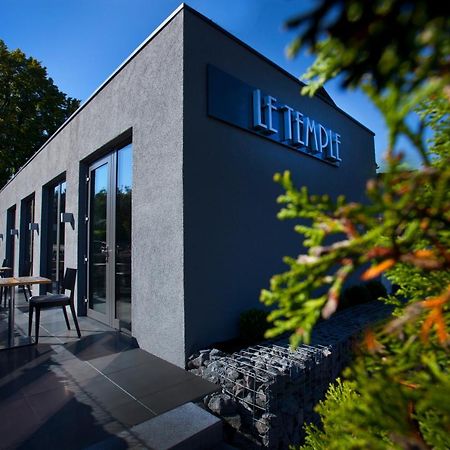 Le Temple Hotel Neuhutten  Buitenkant foto